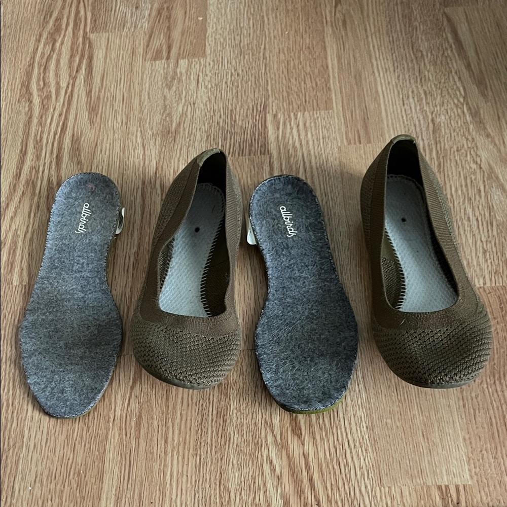 Allbirds Women's Olive Green Flats